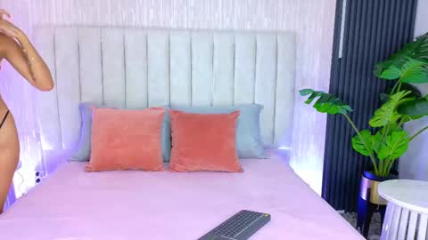 melani gb online show from September 2025 08:14:01 PM