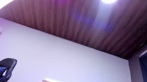 MELANI - online show from February 2025 05:53:02 PM