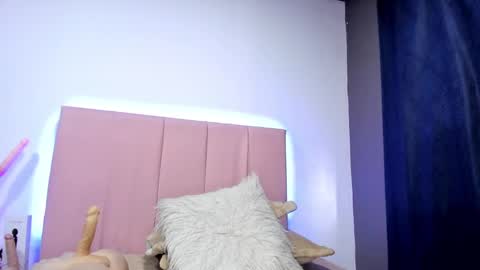 MELANI - online show from February 2025 05:53:02 PM