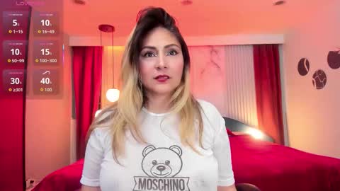 Snapshot of melanie_silver_ chatting on September 2025 09:30:01 PM Melanie online show from September 2025 09:30:01 PM