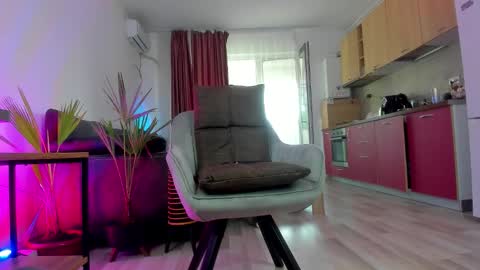 Snapshot of melanie_way chatting on September 2025 03:12:02 PM melanie_way online show from September 2025 03:12:02 PM