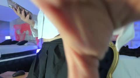 Snapshot of melanieroux chatting on October 2025 12:04:01 PM Melanie Roux online show from October 2025 12:04:01 PM