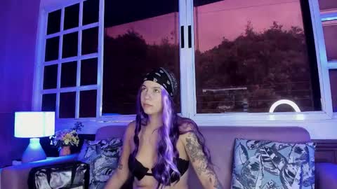 Snapshot of melanieroux chatting on October 2025 11:40:01 AM Melanie Roux online show from October 2025 11:40:01 AM