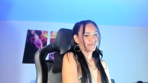 melannia_hills online show from January 2025 01:00:02 PM