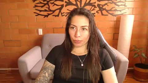 Snapshot of melanny_69 chatting on October 2025 12:02:02 PM Melanny online show from October 2025 12:02:02 PM