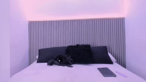 melany_hoffman online show from October 2025 09:33:01 PM