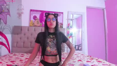 MELANY STARCK online show from September 2025 02:41:01 PM