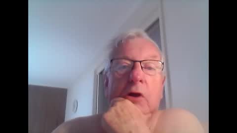 Snapshot of melbourne000 chatting on January 2025 03:20:01 AM melbourne000 online show from January 2025 03:20:01 AM