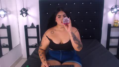 Snapshot of meli_blad chatting on February 2025 07:42:01 PM meli_blad online show from February 2025 07:42:01 PM