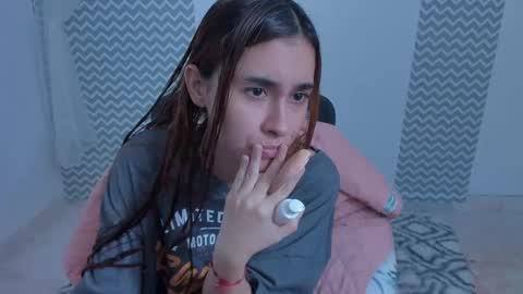 melisa528339 online show from October 2025 10:18:01 PM