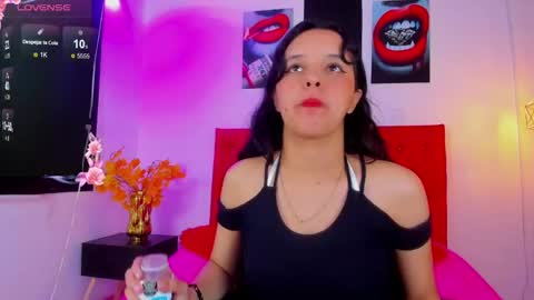 Melissa SC online show from December 2024 01:24:01 PM