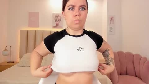 melissa_es online show from September 2025 11:56:01 AM