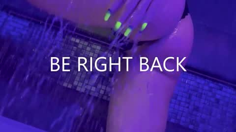 Snapshot of melissa_fane chatting on December 2024 06:04:02 PM Hot Milf Melissa ONLINE Mon Tue Wed Fr Sun - 9pm - 6amUTC3 online show from December 2024 06:04:02 PM