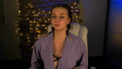 Melissa online show from February 2025 02:25:01 AM
