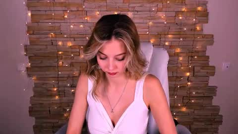 Melissa online show from February 2025 07:58:02 PM