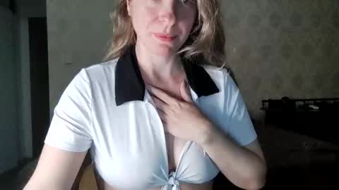 Snapshot of melissa_s2 chatting on September 2025 12:48:02 AM Melissa online show from September 2025 12:48:02 AM