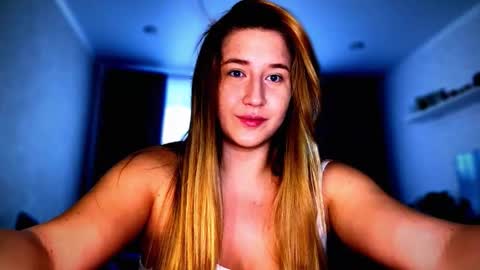 Snapshot of melissalii chatting on November 2025 12:20:01 PM melissalii online show from November 2025 12:20:01 PM