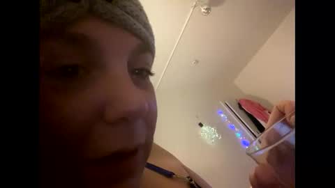 Snapshot of melli23 chatting on January 2025 07:18:02 PM Melli online show from January 2025 07:18:02 PM