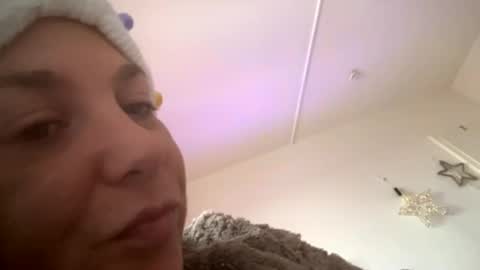 Snapshot of melli23 chatting on January 2025 01:01:01 PM Melli online show from January 2025 01:01:01 PM