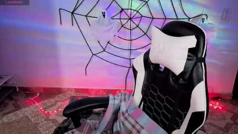 Snapshot of mellody_gho chatting on October 2025 01:13:01 PM mellody online show from October 2025 01:13:01 PM