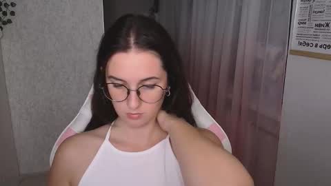 Snapshot of mellonmayre chatting on October 2025 08:14:02 PM mellonmayre online show from October 2025 08:14:02 PM