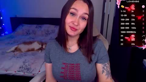 Mel online show from October 2025 07:19:02 PM