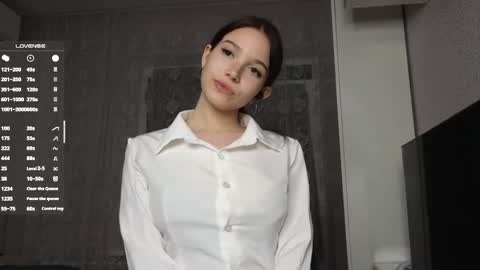 Snapshot of mellowpearl chatting on October 2025 07:14:02 PM EVA online show from October 2025 07:14:02 PM