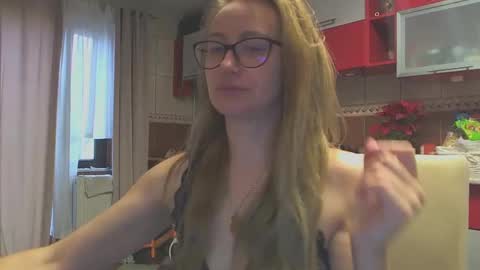 Melly online show from January 2025 08:09:02 AM