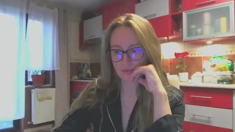 Melly online show from February 2025 07:07:01 AM