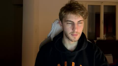 Snapshot of melodicass chatting on December 2024 02:13:02 AM Melodicass online show from December 2024 02:13:02 AM