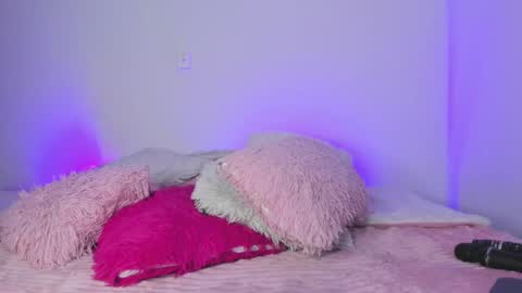    online show from February 2025 08:35:02 PM