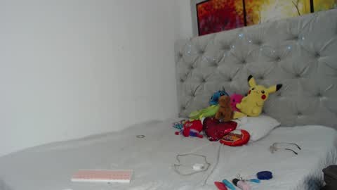 melody phillips online show from December 2024 08:22:02 AM