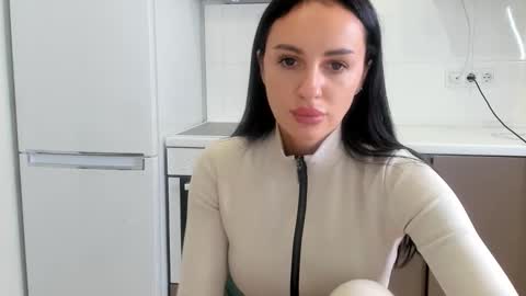 Snapshot of melodyhewit chatting on November 2025 07:28:01 AM Masha online show from November 2025 07:28:01 AM