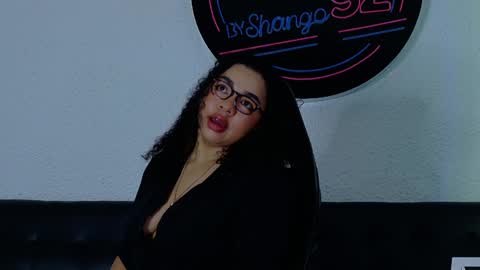  Memphis Williams  online show from January 2025 02:40:01 AM