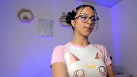 Snapshot of mencia_sharmaa chatting on September 2025 03:50:02 AM Menca of your love online show from September 2025 03:50:02 AM