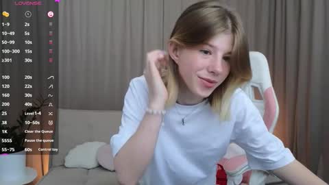 Bella online show from September 2025 12:40:01 PM