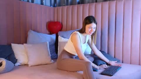 meow_mellie online show from February 2025 01:57:02 AM