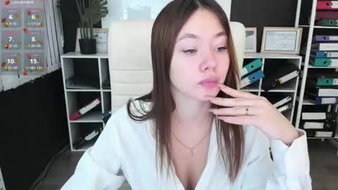 meow_mellie online show from October 2025 01:39:03 AM