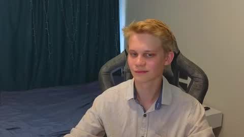 Snapshot of meow_mickey chatting on October 2025 07:31:01 AM Mickey online show from October 2025 07:31:01 AM