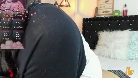 Valentina  online show from January 2025 12:27:01 AM
