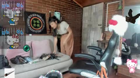 Valentina  online show from October 2025 08:50:01 PM