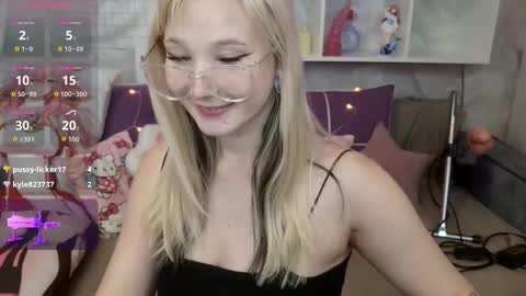 MeowkaKitty online show from September 2025 01:28:01 AM