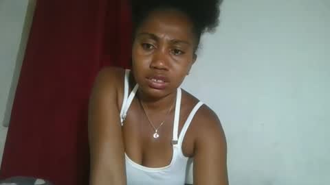 meraldaaaa online show from November 2025 04:07:01 PM