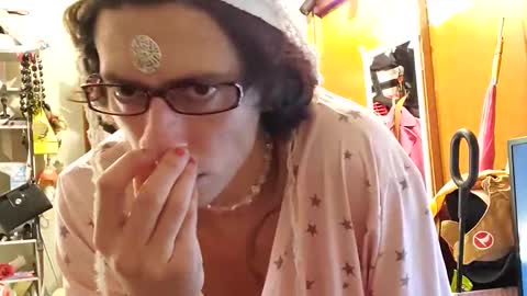 gurlnips online show from January 2025 02:26:02 AM