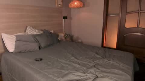 Merida  online show from September 2025 01:22:02 PM