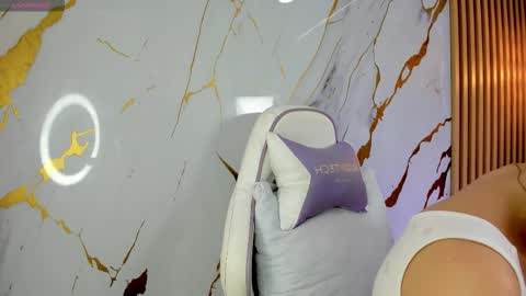 meridacute_ online show from October 2025 08:09:02 PM