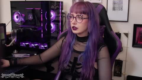 Snapshot of merrickmonroe chatting on October 2025 09:03:01 PM merrick monroe online show from October 2025 09:03:01 PM