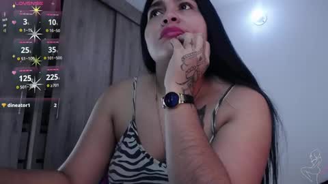 Snapshot of merylintiwg01 chatting on January 2025 09:15:01 AM M online show from January 2025 09:15:01 AM