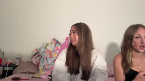 mesamarie online show from September 2025 07:47:01 PM