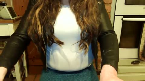 messyxdresser online show from March 2025 09:29:02 PM